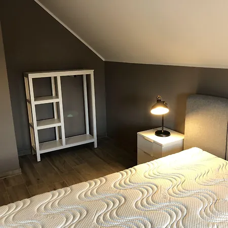 Bahnhofstrasse 25 كلوبنبورغ